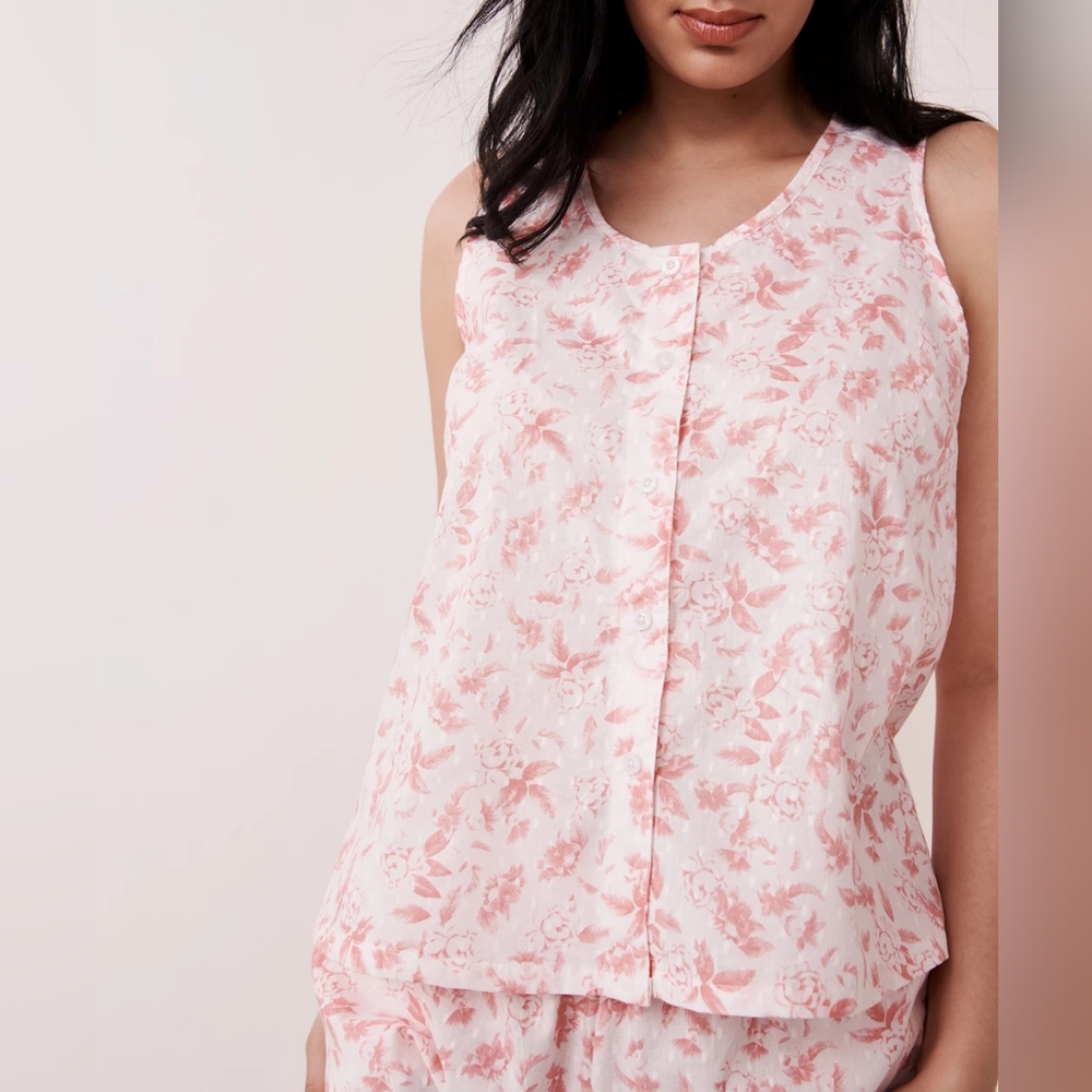 La Vie En Rose Pink and White Chemise with Floral Design